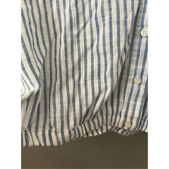 Who What Wear 100% cotton button down cropped shirt. Size XL - Picture 2 of 5